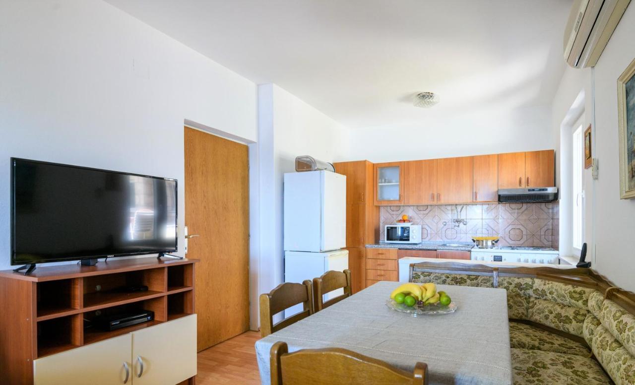 Apartment Mario - Veliki Stan Za Odmor - Terasa- Vrt - Bazen - Pogled More, Izoliran Орасац Екстер'єр фото